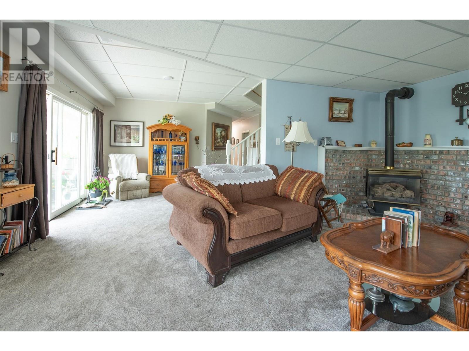  46 Farchant Way, Vernon