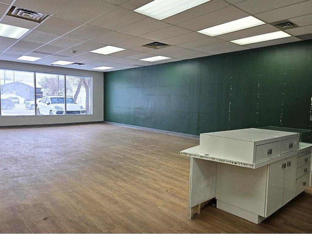 Photo 3 of 1 150 Goulet Street, Winnipeg MB