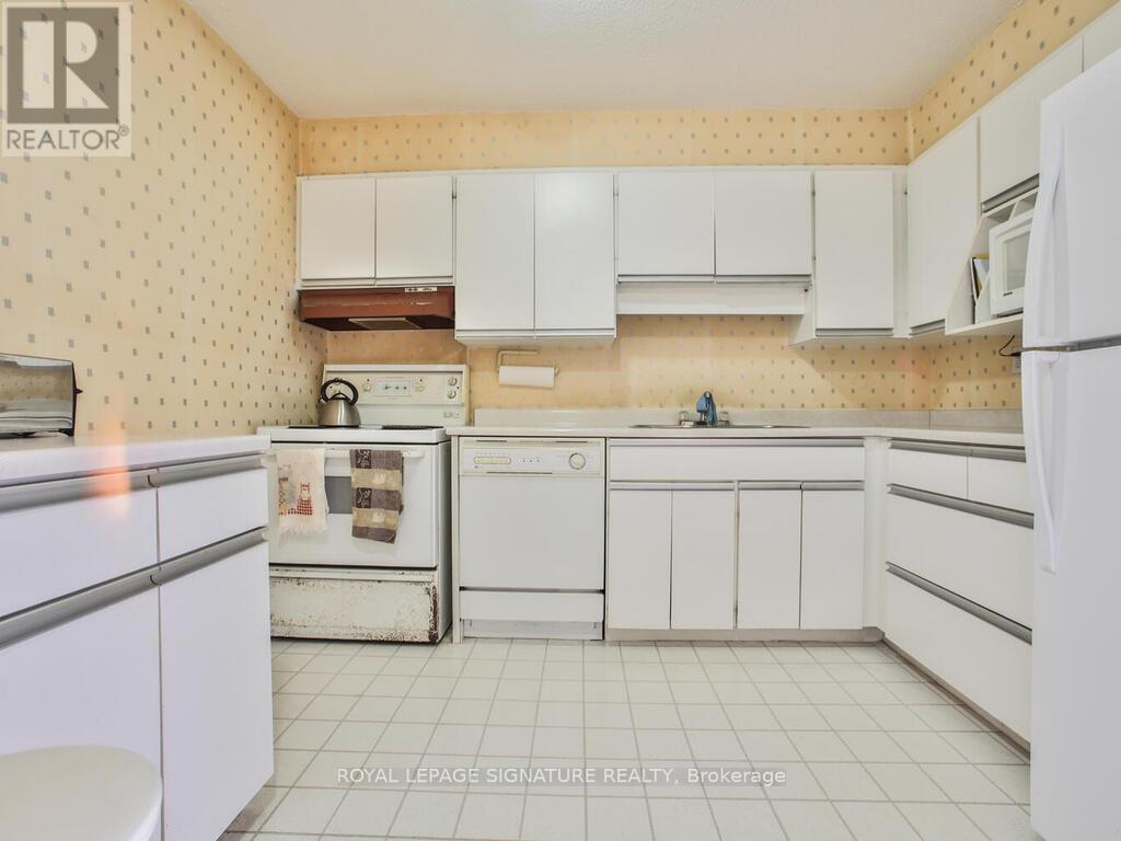 Photo 11 of F 19 288 Mill Road, Toronto ON