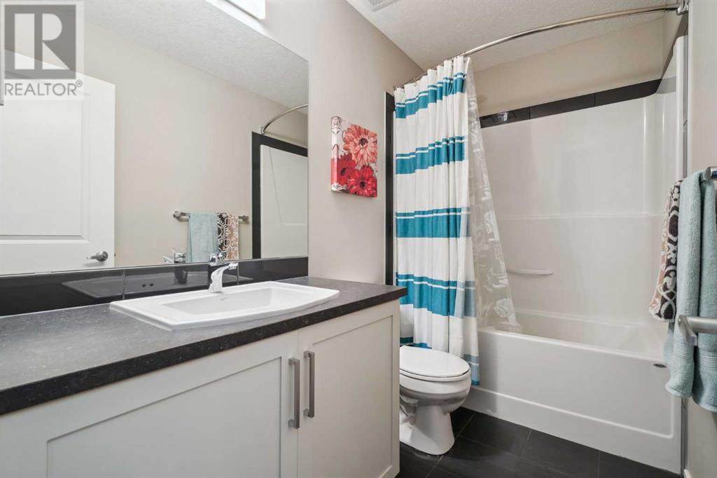 Single Family House for Sale in  Copperstone Common SE Copperfield Calgary 