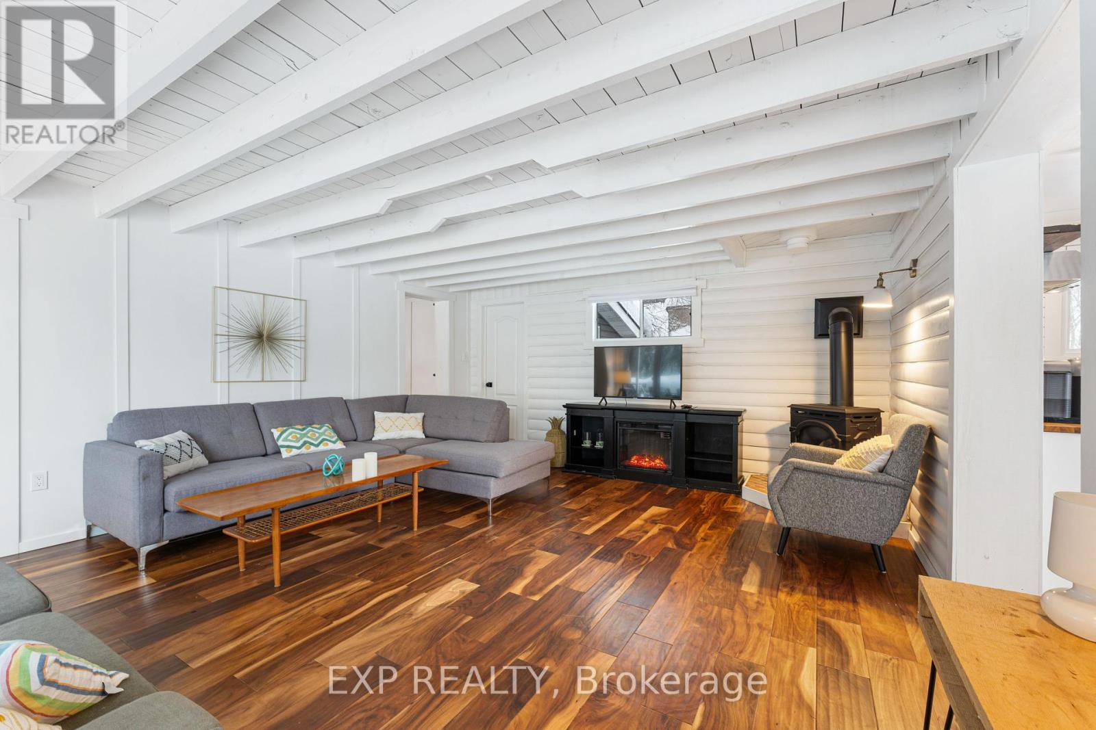 Photo 9 of 1044 Shanahan Trail, Minden Hills ON