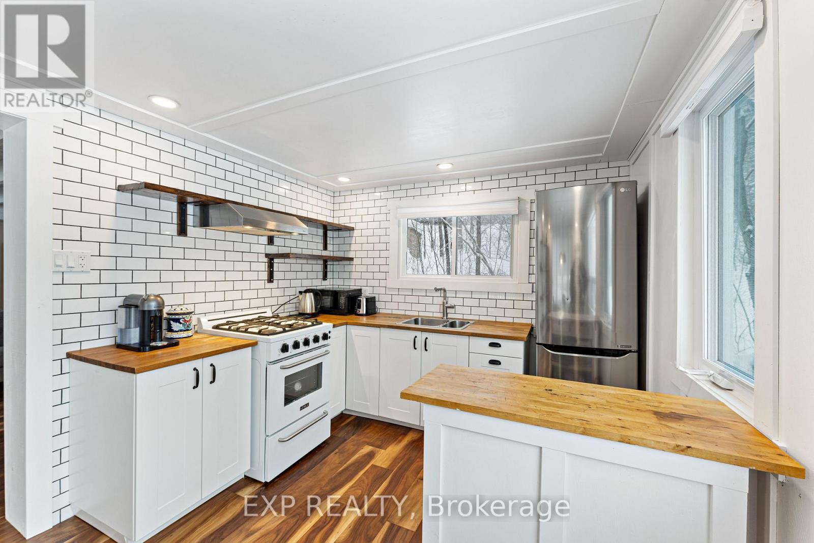Photo 12 of 1044 Shanahan Trail, Minden Hills ON