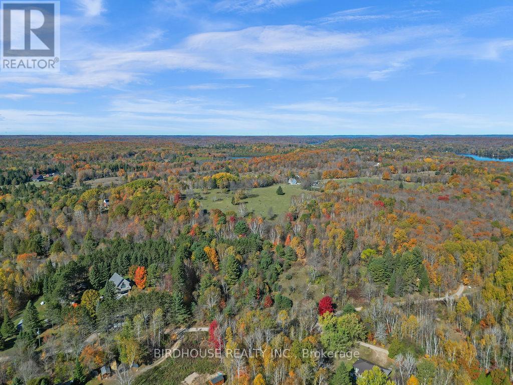 Photo 5 of 1045 Shanahan Trail, Minden Hills ON