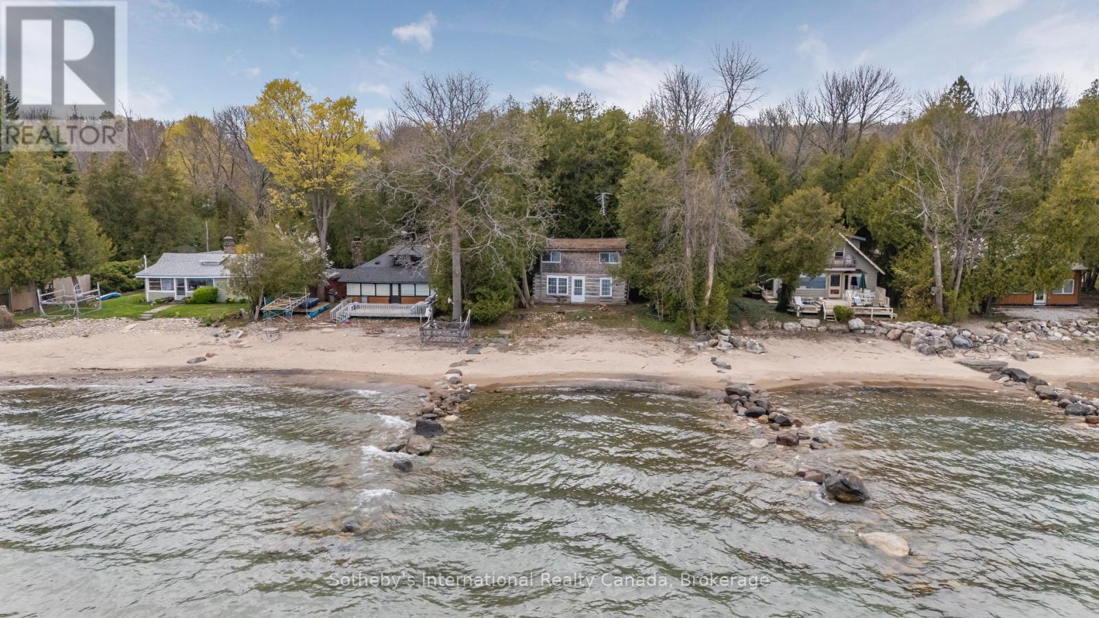Photo 11 of 199 Cedar Avenue, Meaford ON