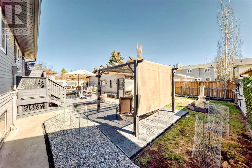 Single Family House Bi-level for Sale in  Mckerrell Crescent SE McKenzie Lake Calgary 