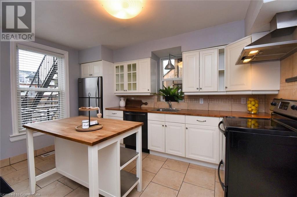 Photo 16 of 324 Aberdeen Avenue, Hamilton ON