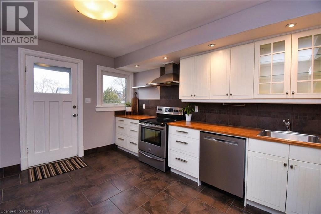 Photo 23 of 324 Aberdeen Avenue, Hamilton ON