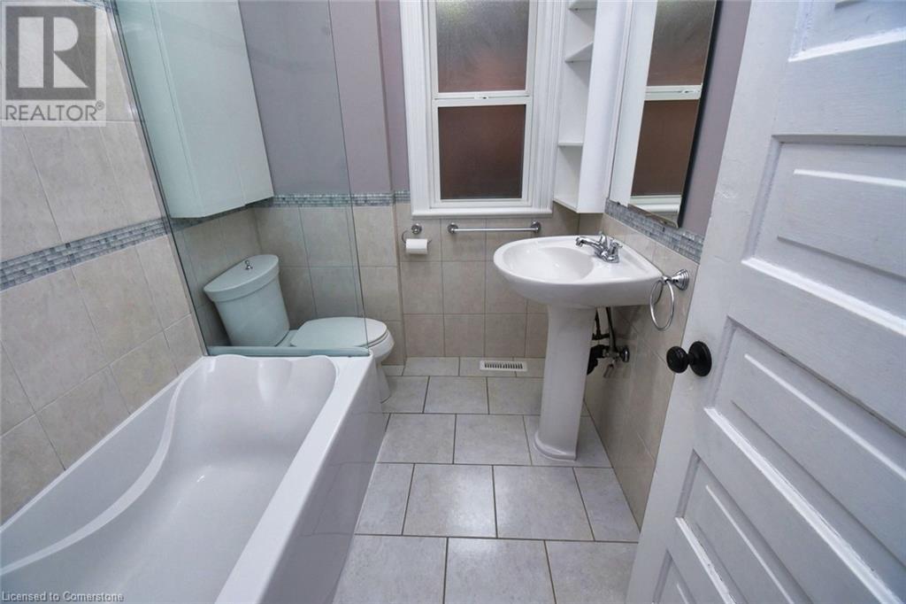 Photo 30 of 324 Aberdeen Avenue, Hamilton ON