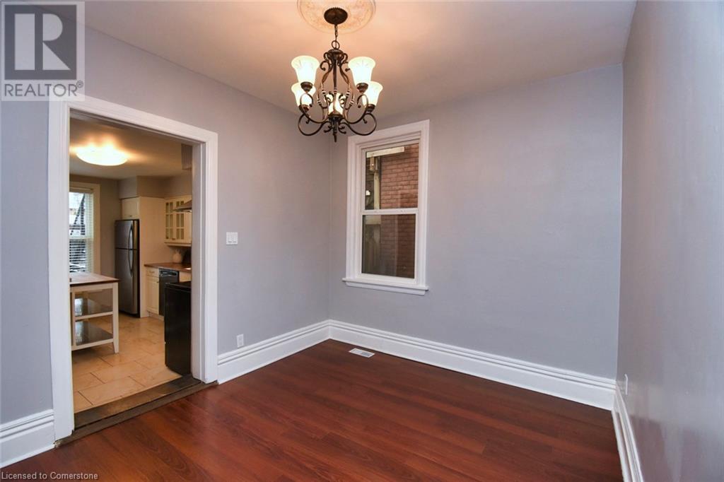 Photo 8 of 324 Aberdeen Avenue, Hamilton ON