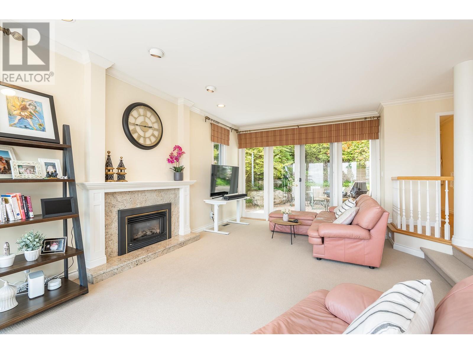 4153 QUARRY COURT, North Vancouver