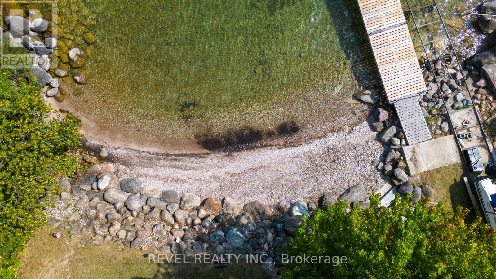 Photo 35 of 183 Lakeshore Road W, Oromedonte ON