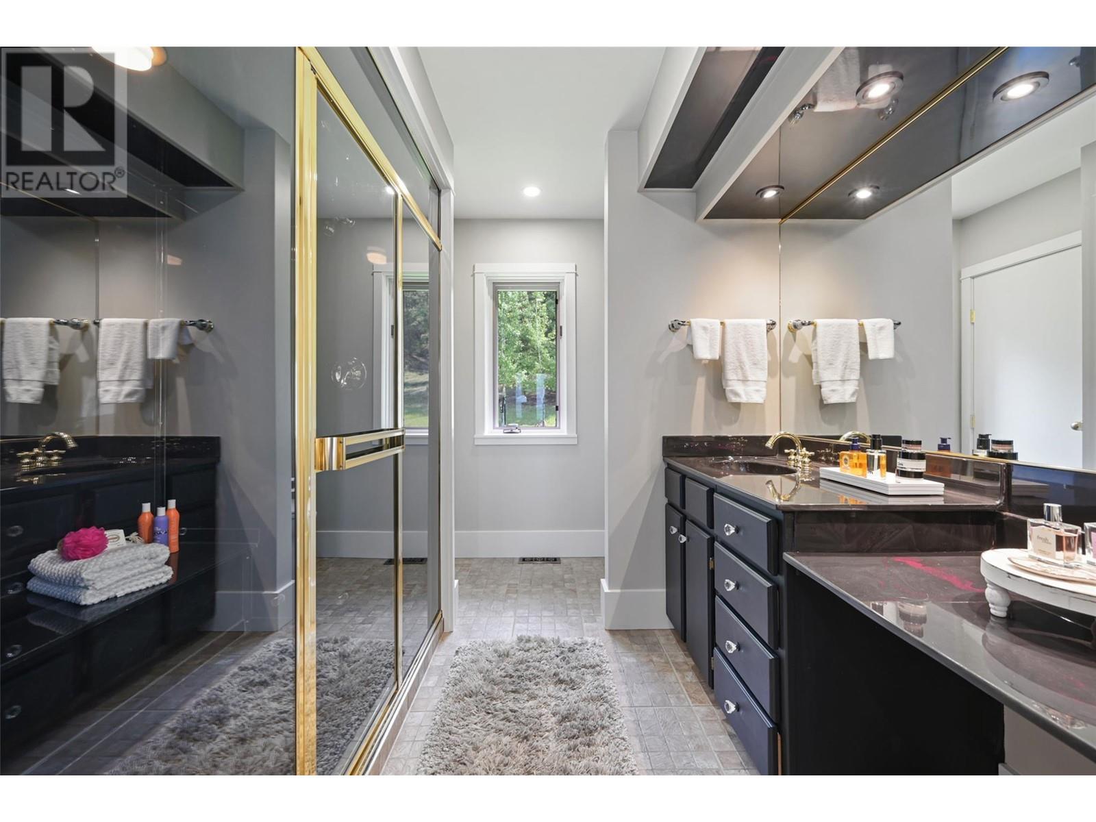 9520 JUNIPER HEIGHTS Road, Invermere