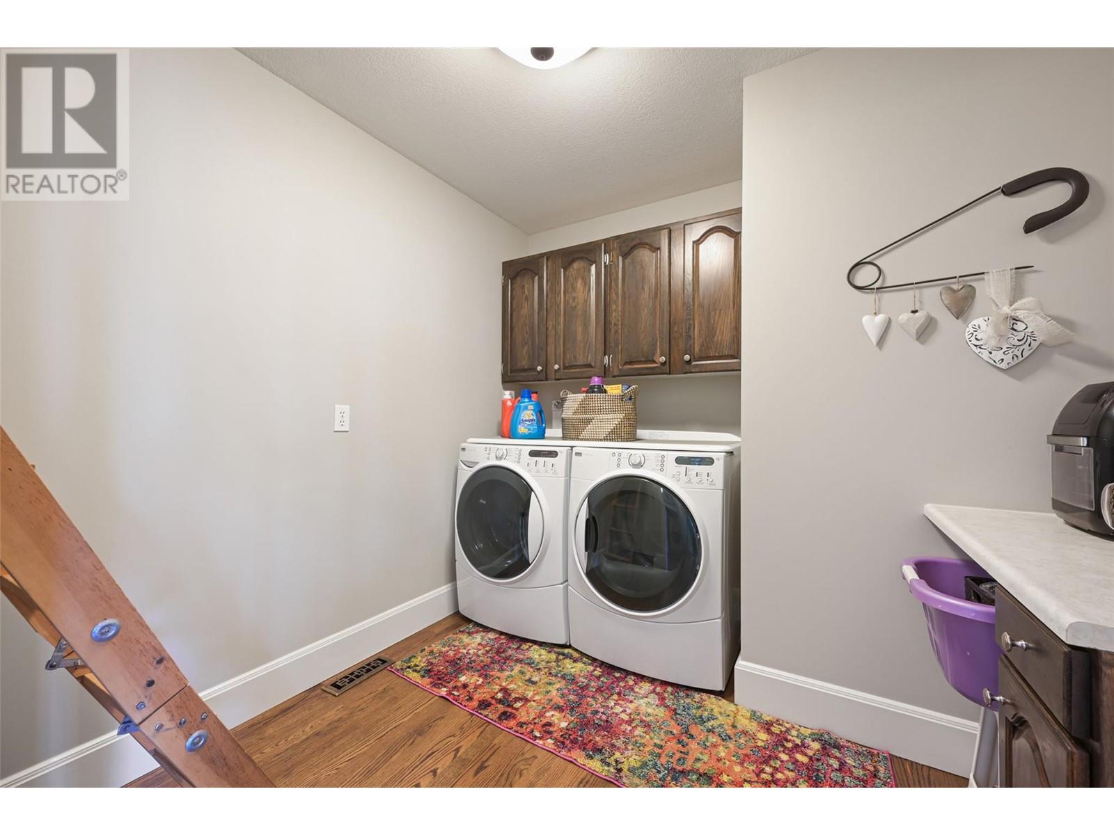 9520 JUNIPER HEIGHTS Road, Invermere