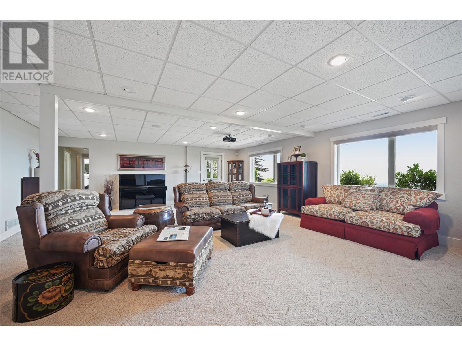 9520 JUNIPER HEIGHTS Road, Invermere