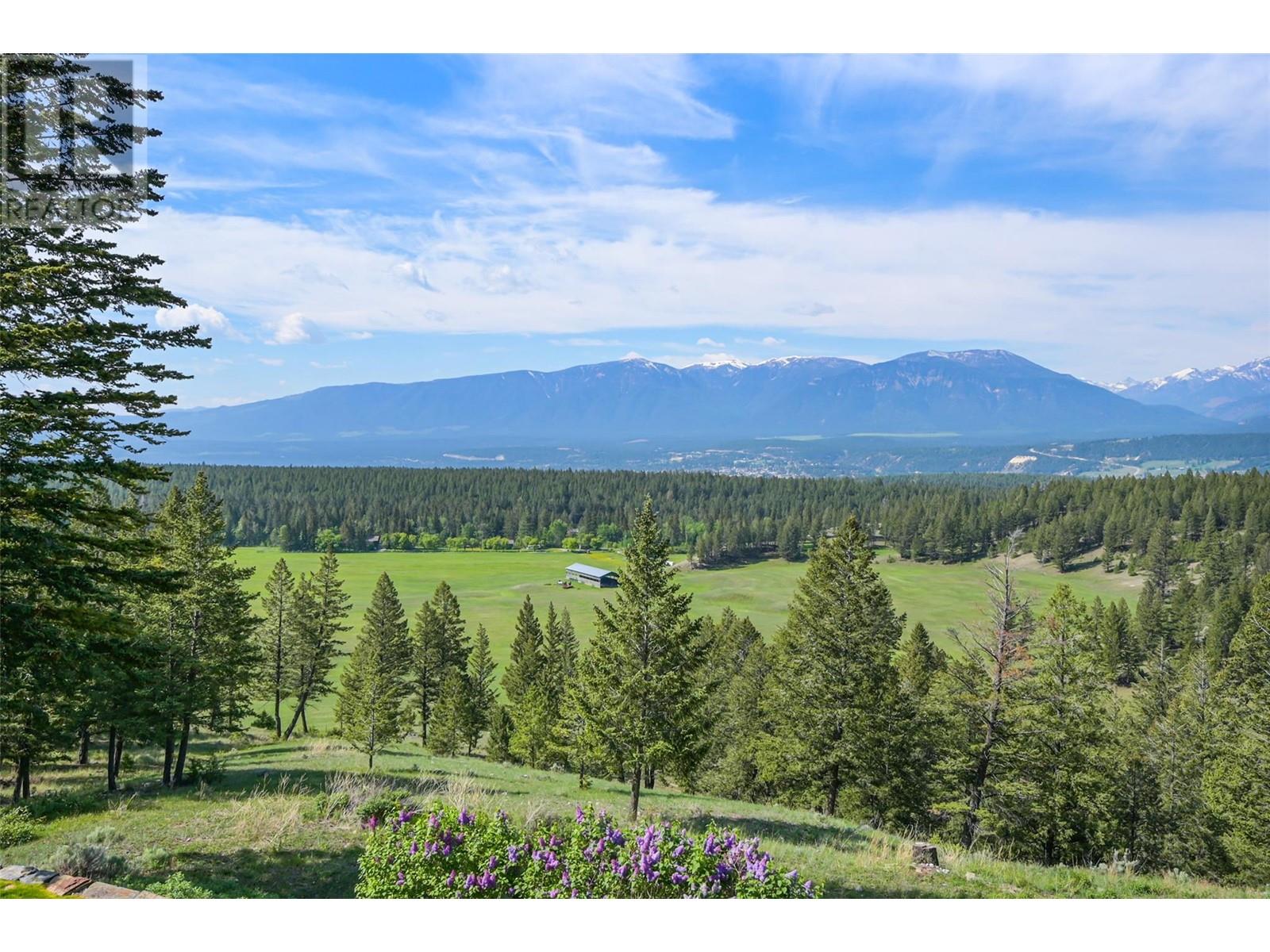 9520 JUNIPER HEIGHTS Road, Invermere