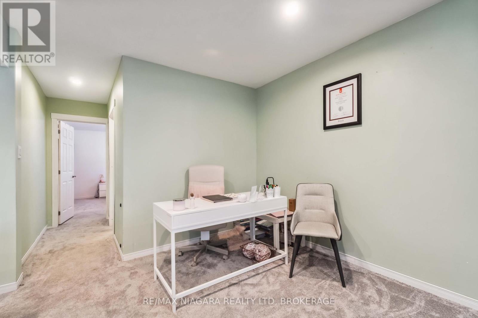 Photo 31 of 246 Martin Street, Welland ON