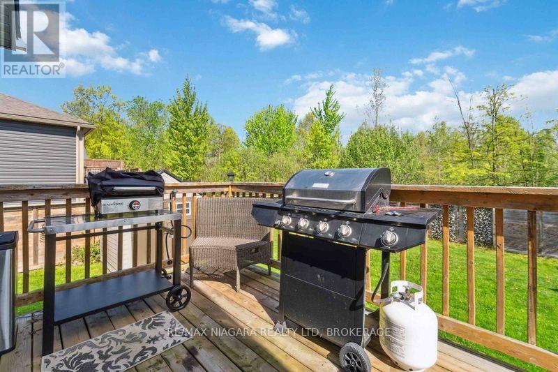 Photo 41 of 246 Martin Street, Welland ON
