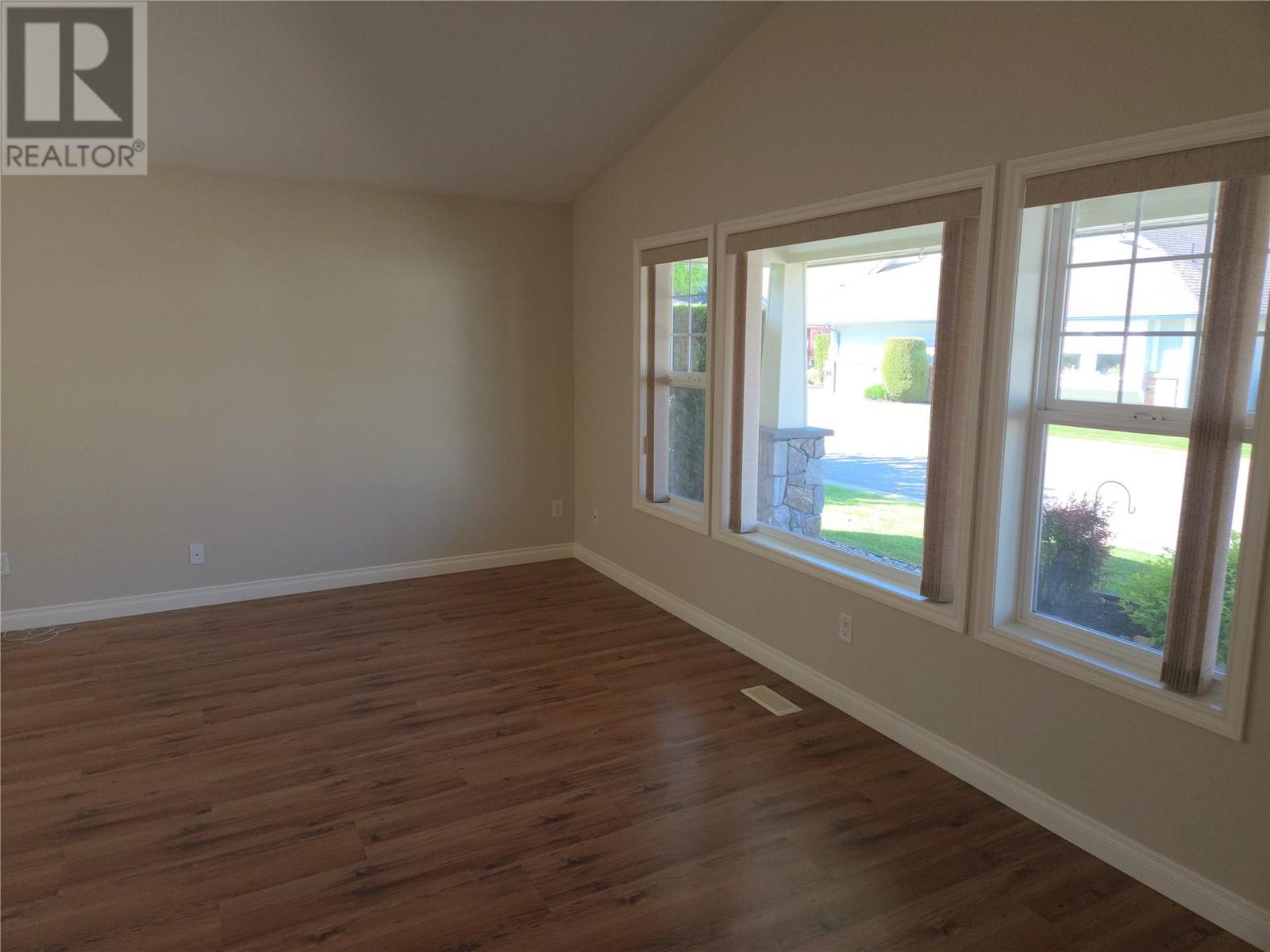 1231 10 Street SW Unit# 6, Salmon Arm