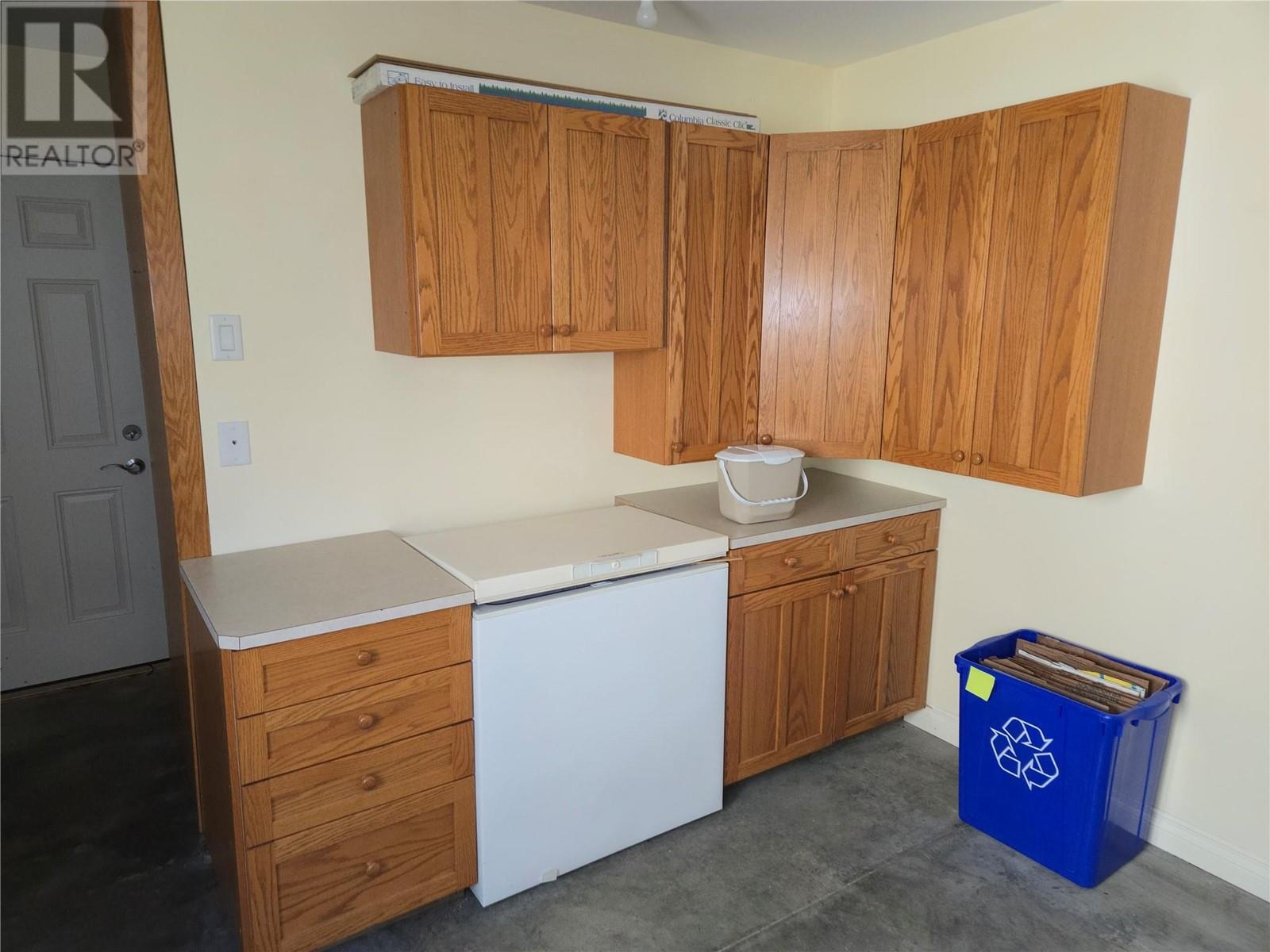 1231 10 Street SW Unit# 6, Salmon Arm