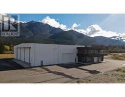 5310 Fairmont Airport Road, Fairmont Hot Springs, BC V0B1L1 Photo 24