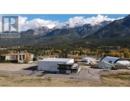 5310 Fairmont Airport Road, Fairmont Hot Springs, BC V0B1L1 Photo 8