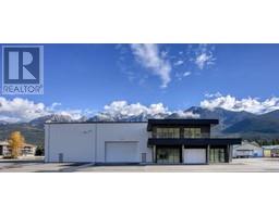 5310 Fairmont Airport Road, Fairmont Hot Springs, BC V0B1L1 Photo 9