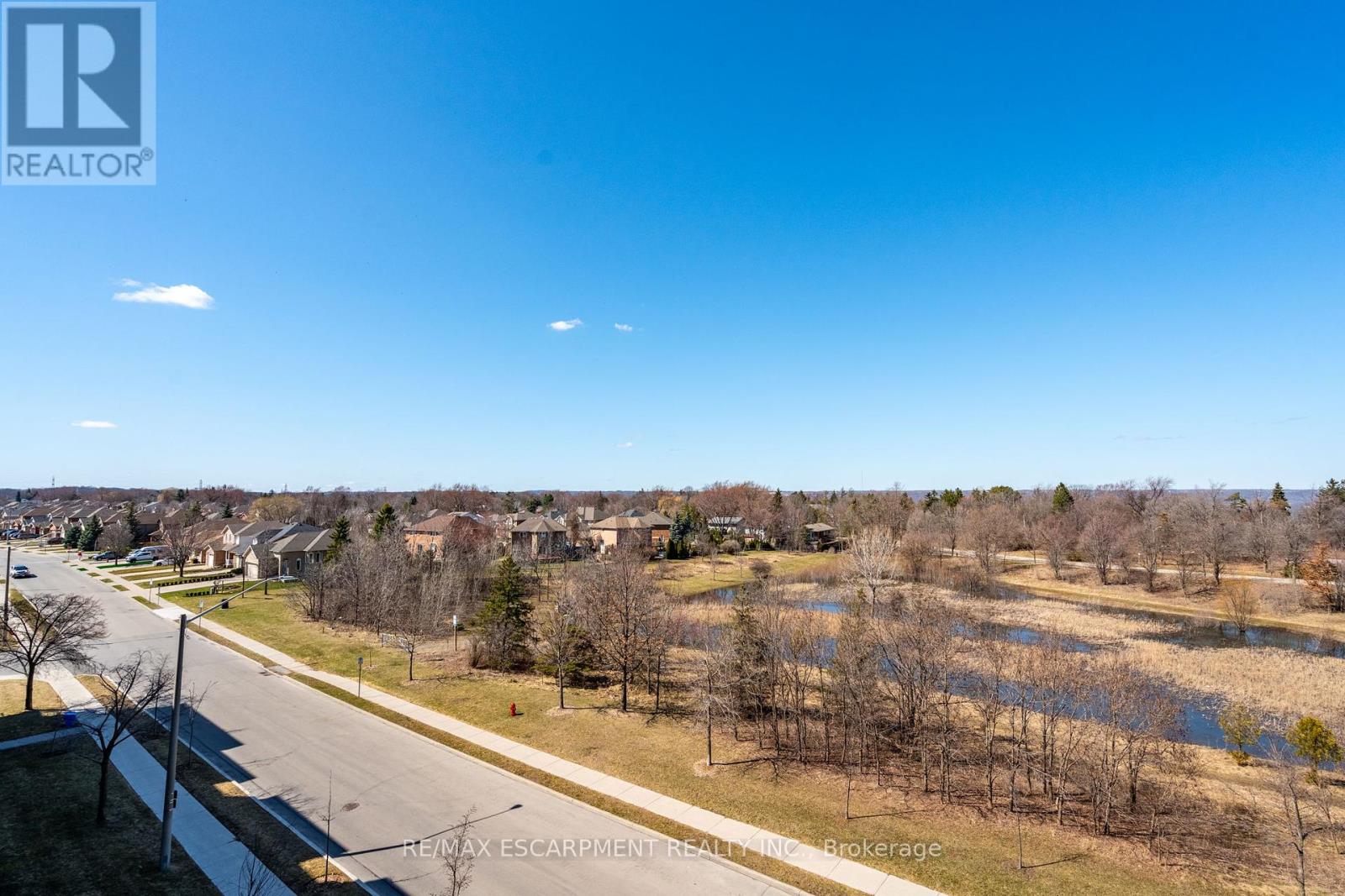 Single Family House for Sale in    REDFERN AVENUE Hamilton (Mountview) 