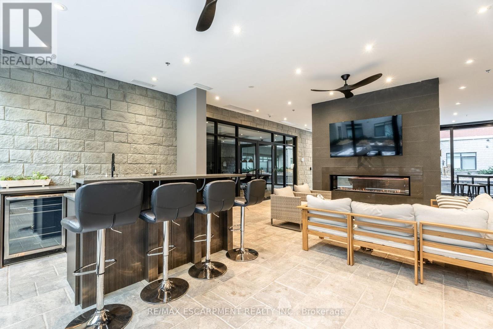 Single Family House for Sale in    REDFERN AVENUE Hamilton (Mountview) 