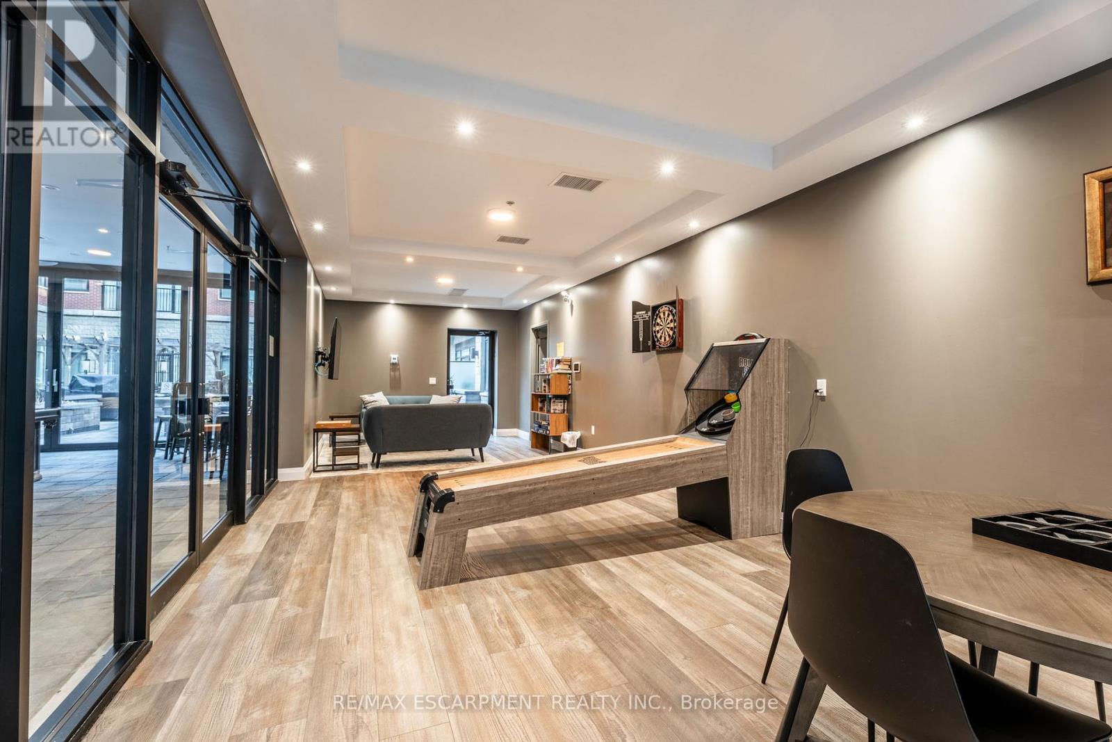 Single Family House for Sale in    REDFERN AVENUE Hamilton (Mountview) 