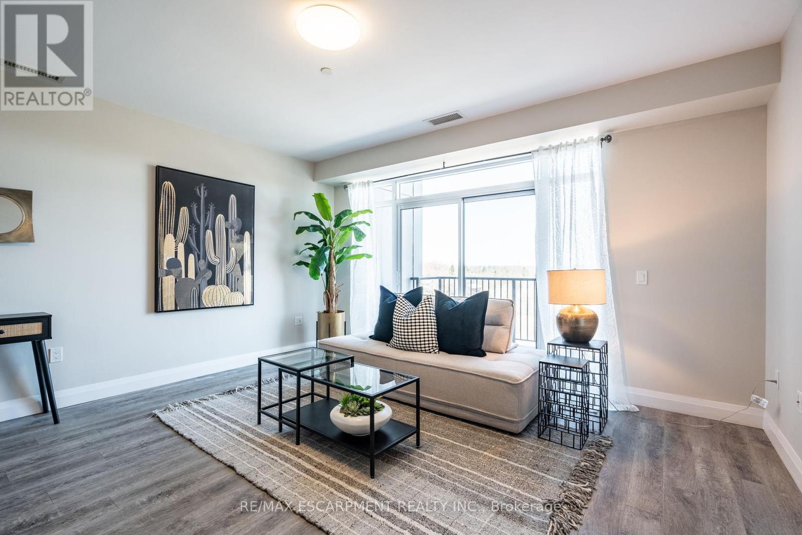 Single Family House for Sale in    REDFERN AVENUE Hamilton (Mountview) 