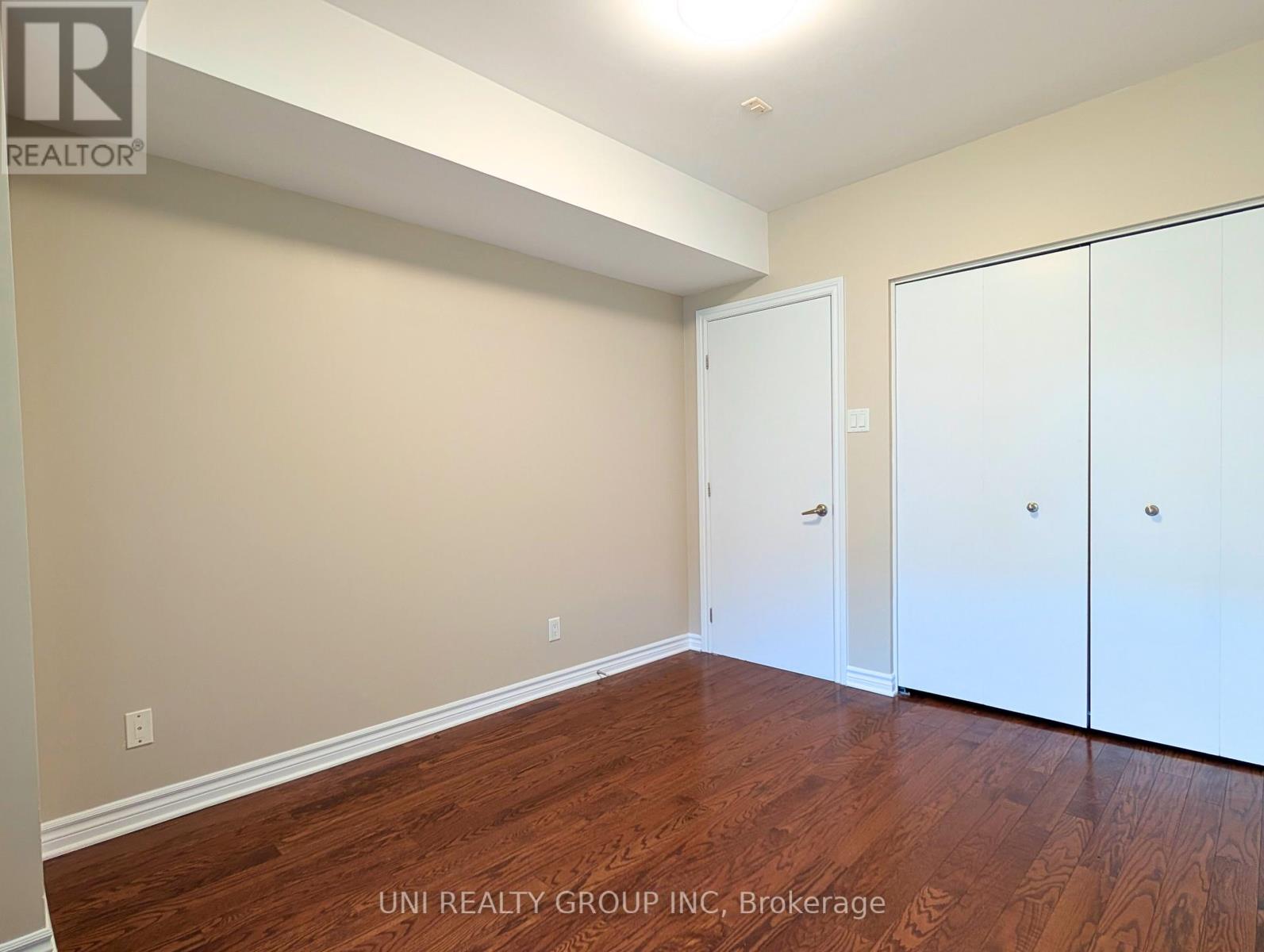 Photo 4 of 409 250 Lett Street, Ottawa ON