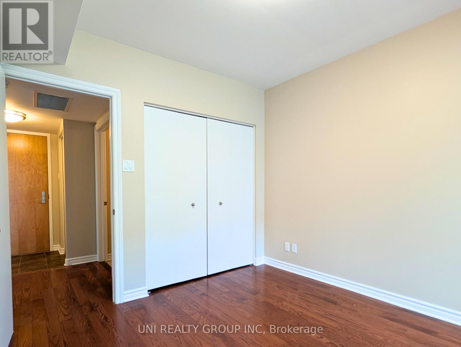 Photo 16 of 409 250 Lett Street, Ottawa ON