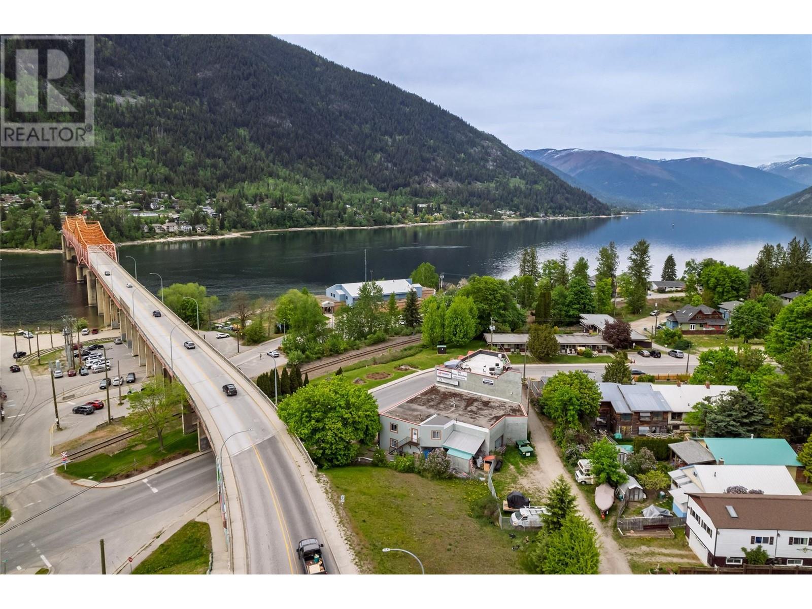 920 Nelson Avenue, Nelson