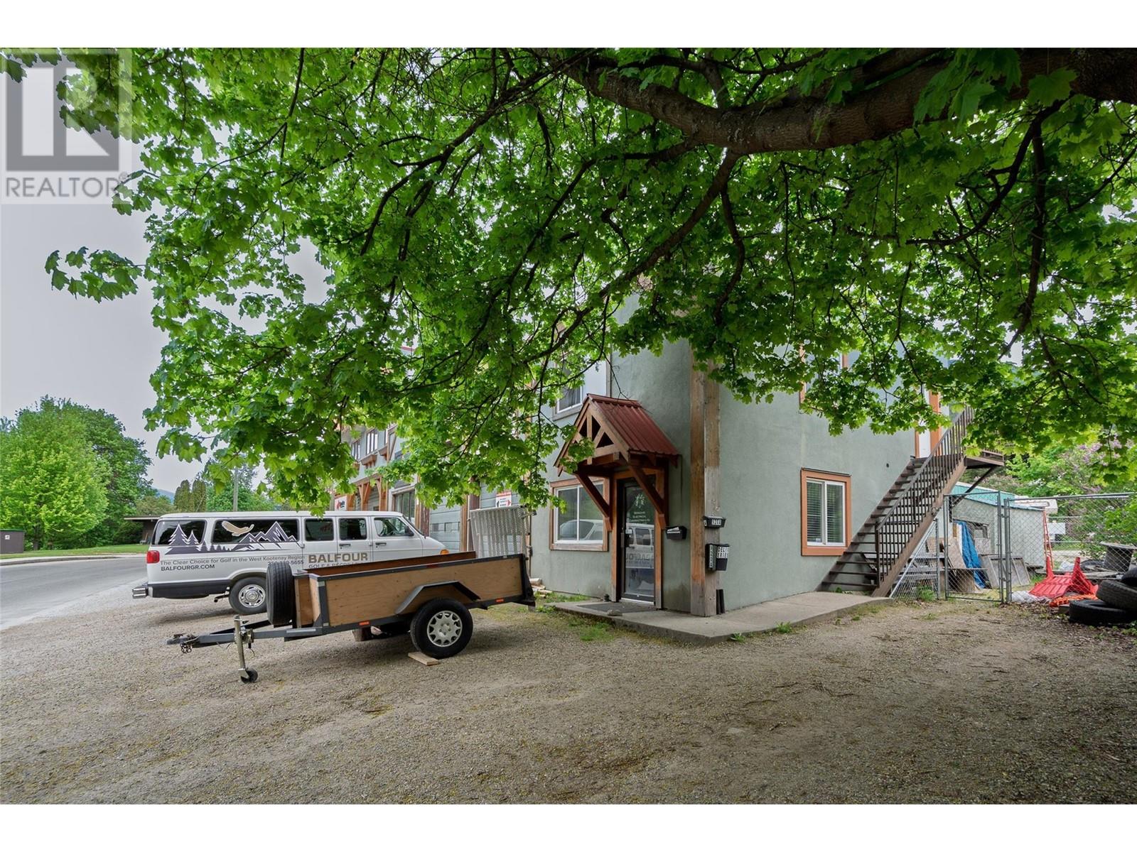  920 Nelson Avenue, Nelson