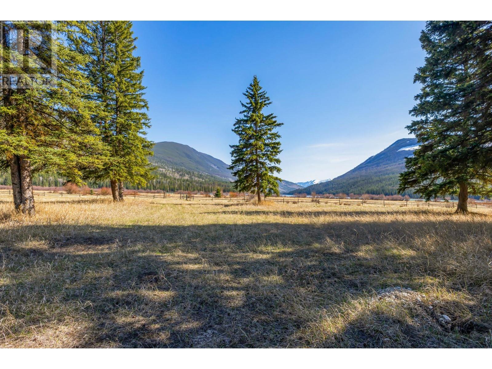  6800 Findlay Whitetail Lake Road, Kootenay Bay