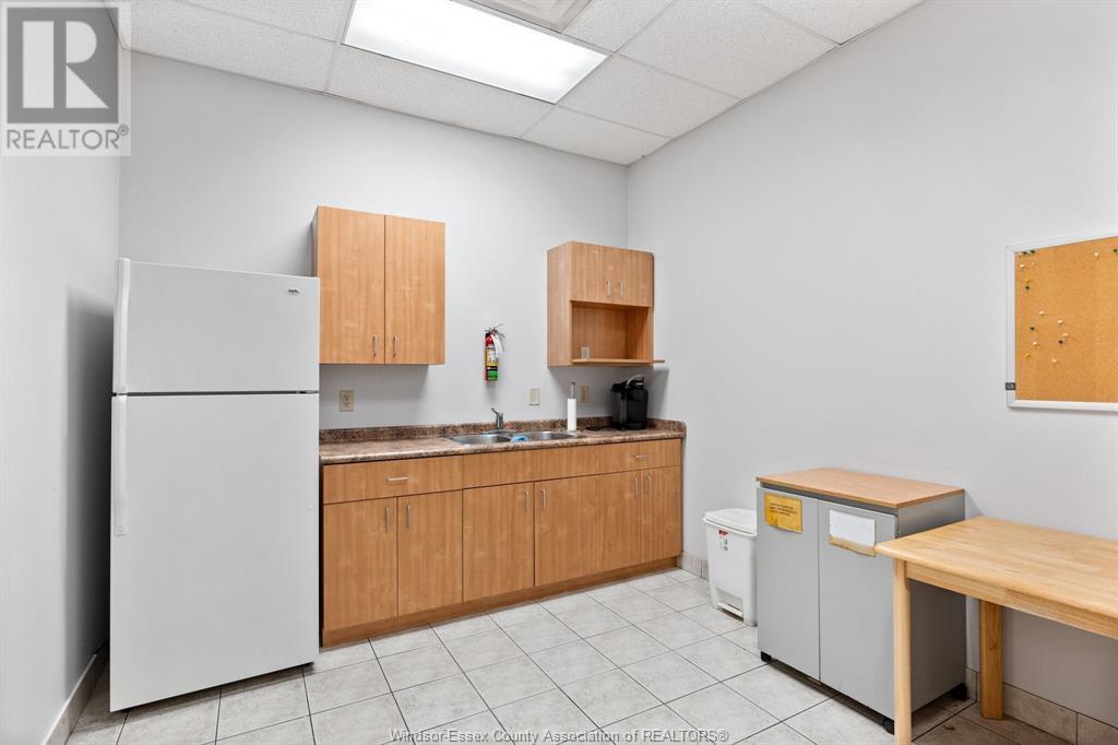 Photo 14 of 3950 Malden Unit 5, Windsor ON