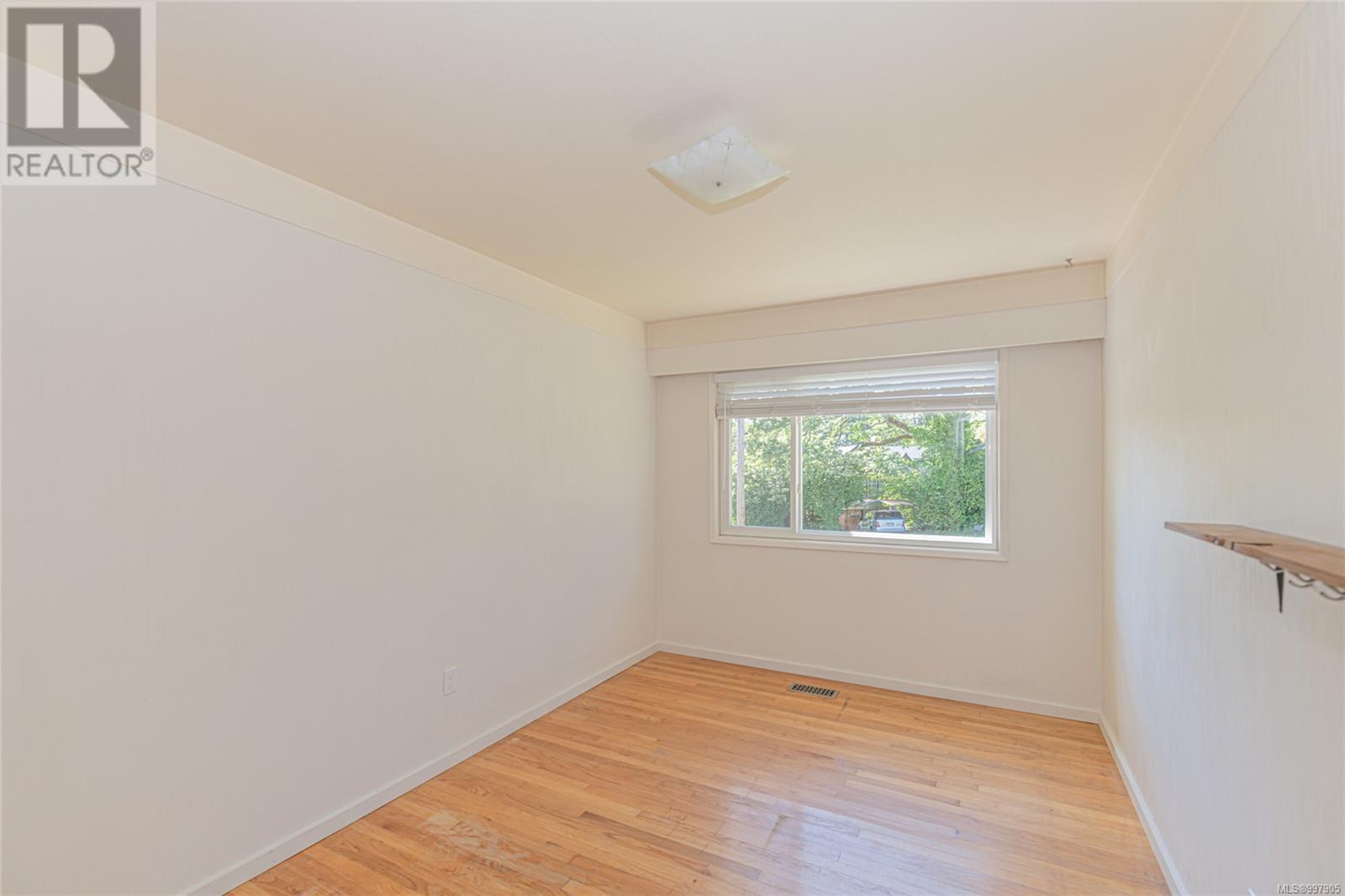 3715 BLENKINSOP RD - Image 25