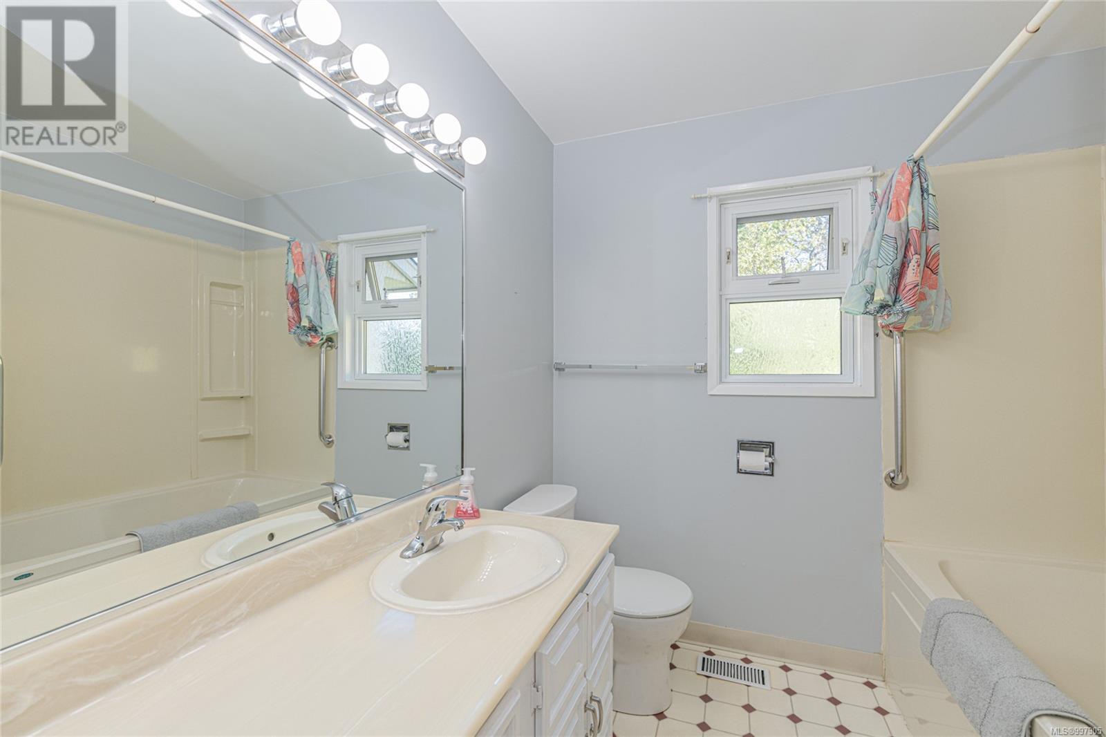 3715 BLENKINSOP RD - Image 27