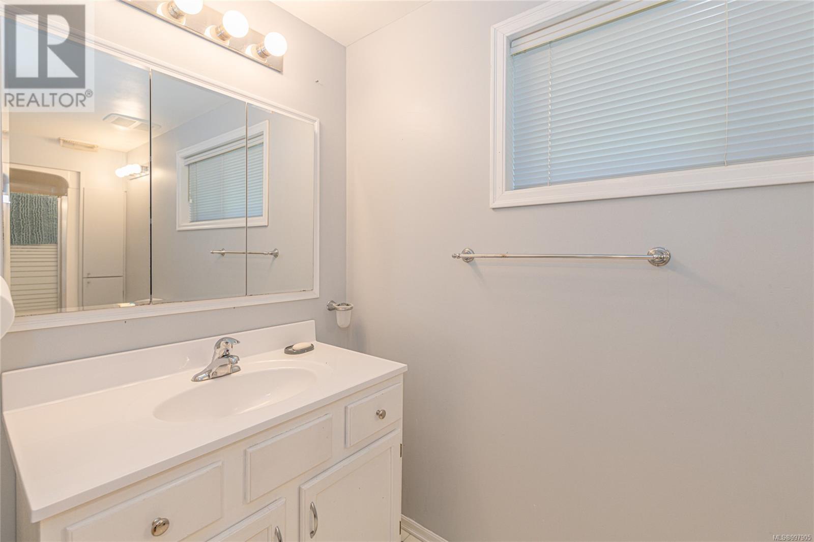 3715 BLENKINSOP RD - Image 39