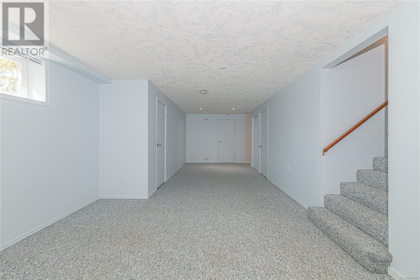 3715 BLENKINSOP RD - Image 29