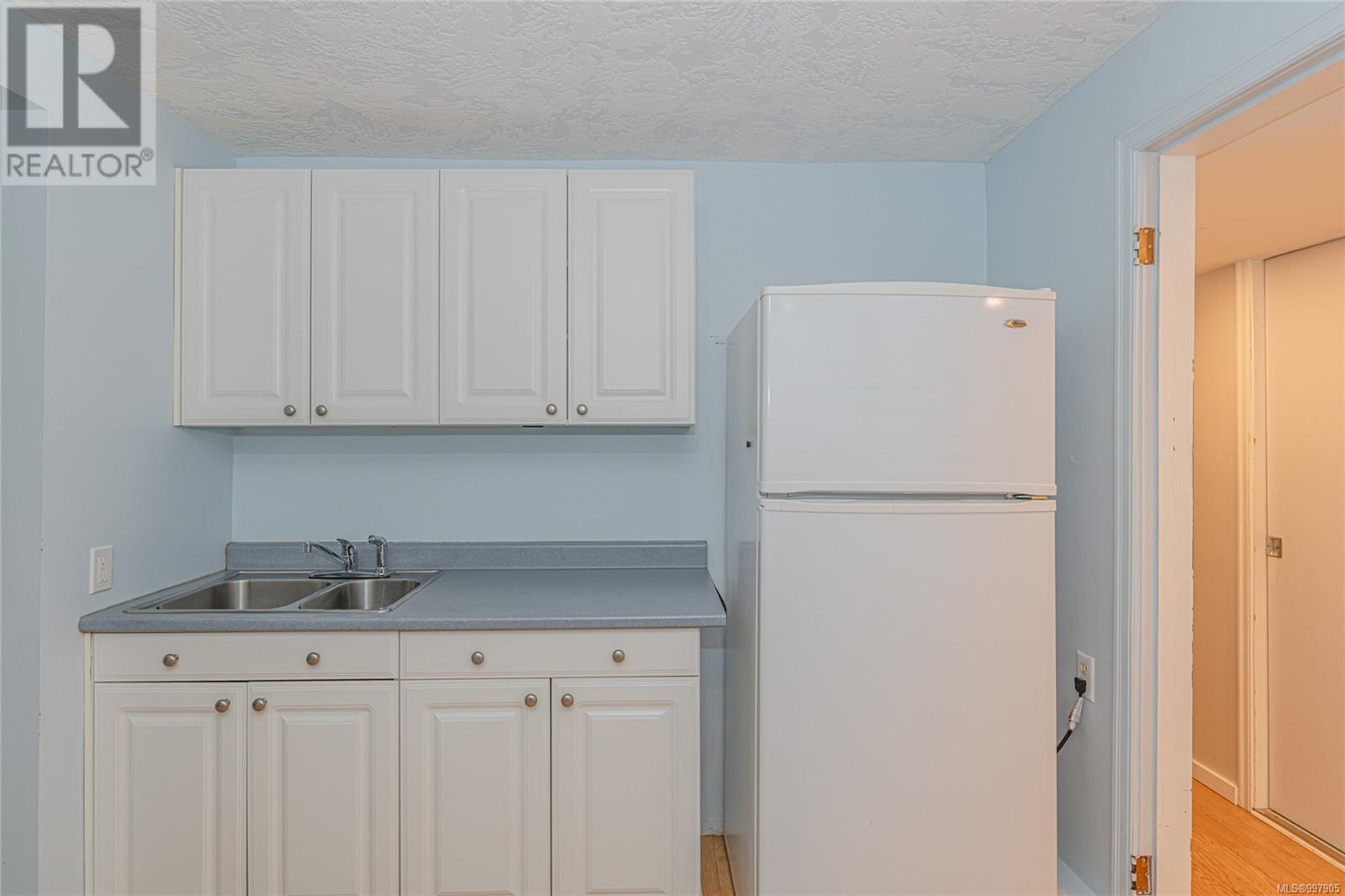 3715 BLENKINSOP RD - Image 33
