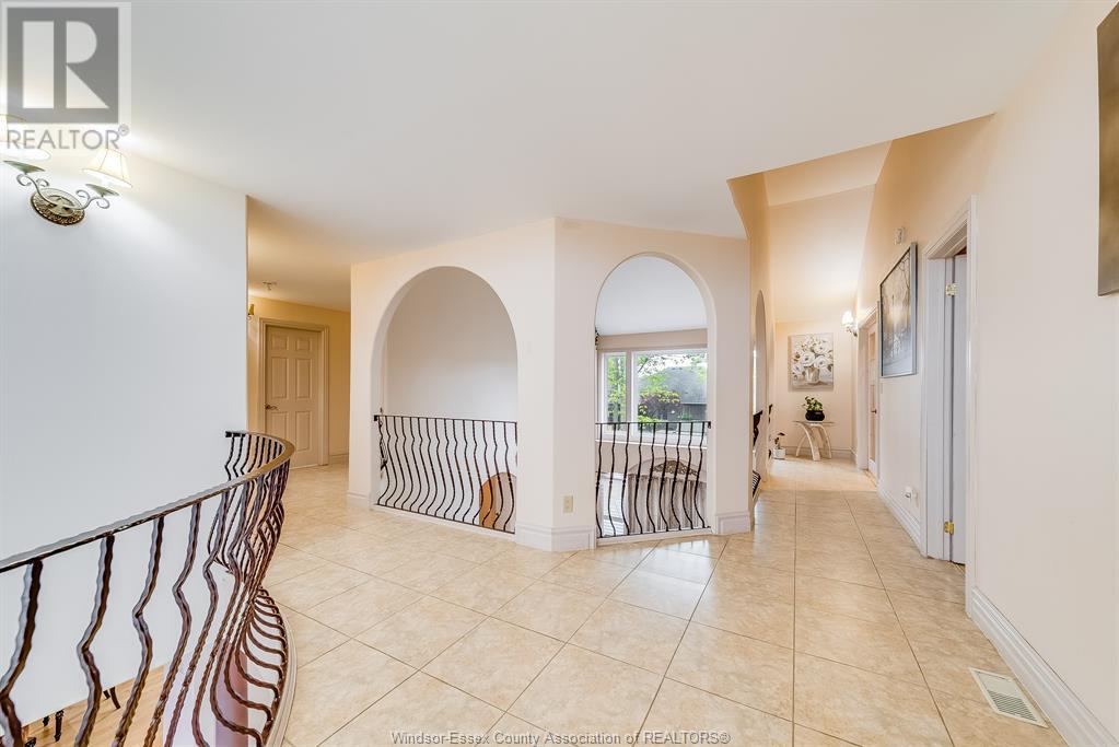 Photo 20 of 1021 Chelsea Parkway, Lakeshore ON