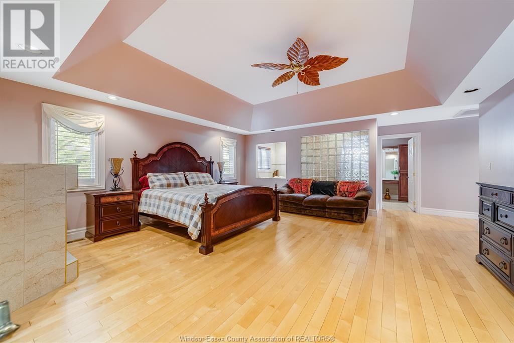 Photo 22 of 1021 Chelsea Parkway, Lakeshore ON