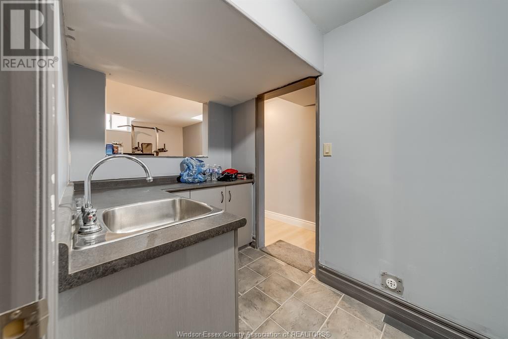 Photo 39 of 1021 Chelsea Parkway, Lakeshore ON