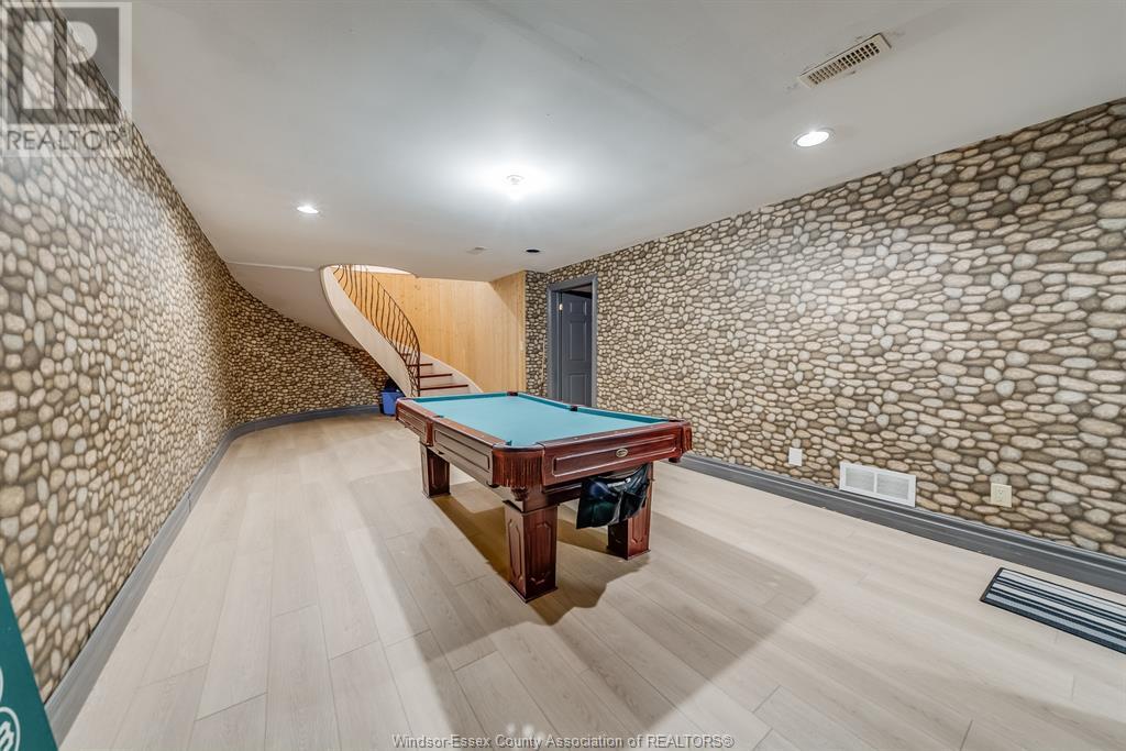 Photo 45 of 1021 Chelsea Parkway, Lakeshore ON