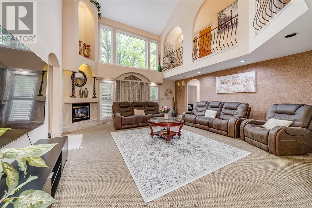 Photo 8 of 1021 Chelsea Parkway, Lakeshore ON