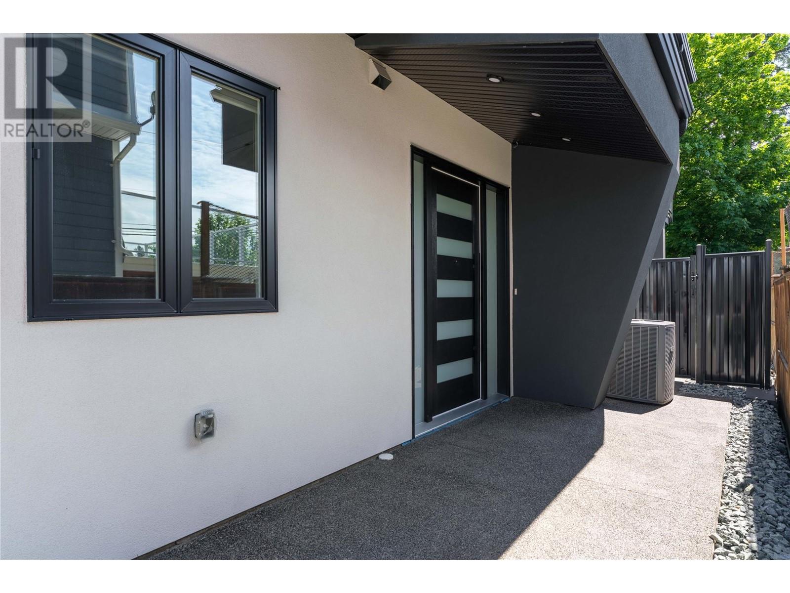  705 Raymer Road, Kelowna