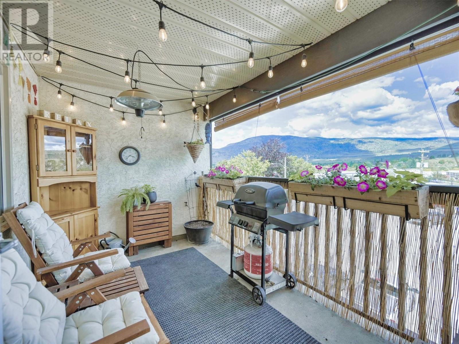 10 529 CO-OP Avenue, Oliver