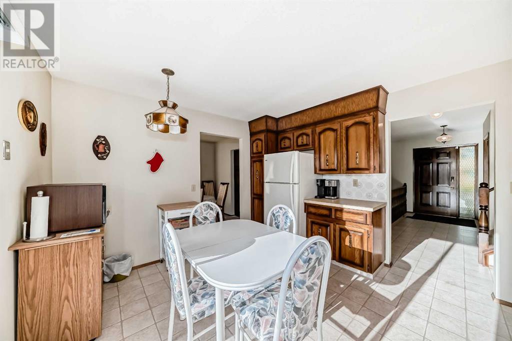 Single Family House 4 Level for Sale in   Street NE Temple Calgary 