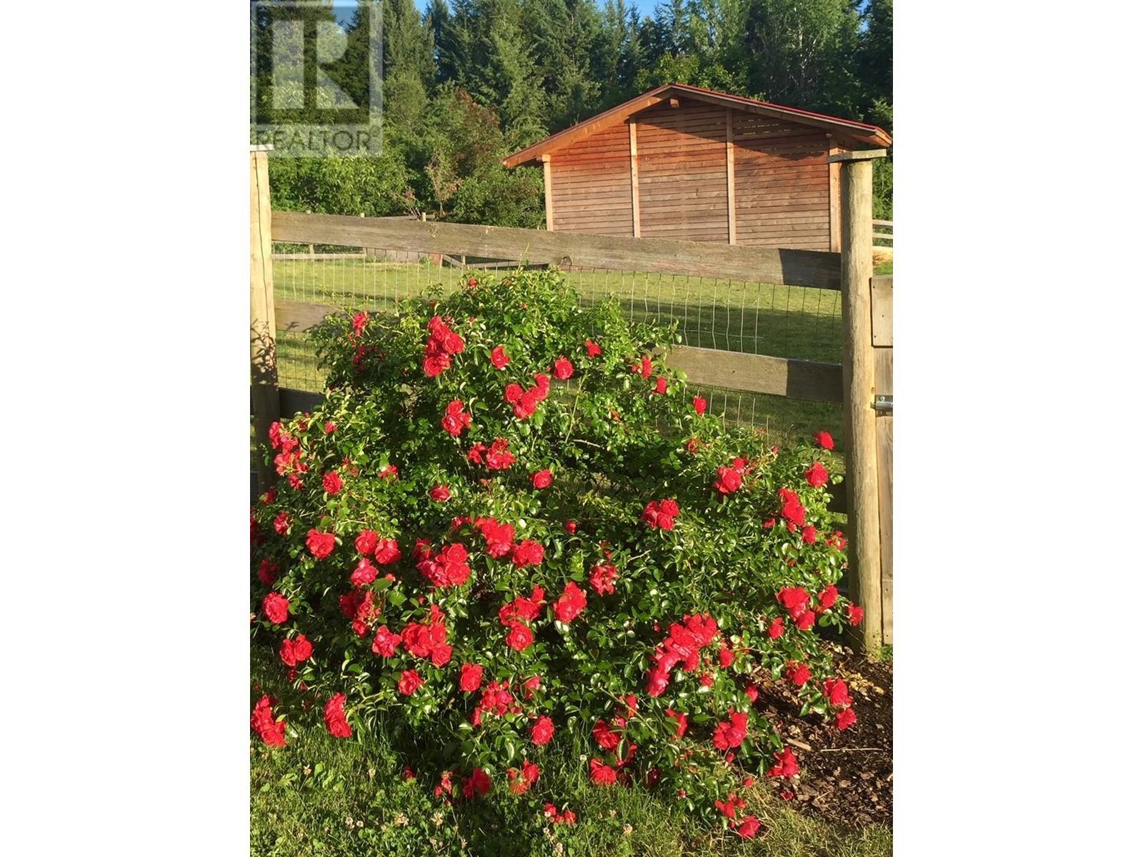 2190 30 Street Northeast, Salmon Arm